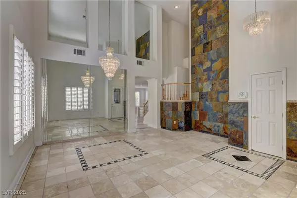 Las Vegas, NV 89148,277 LAKEWOOD GARDEN DR