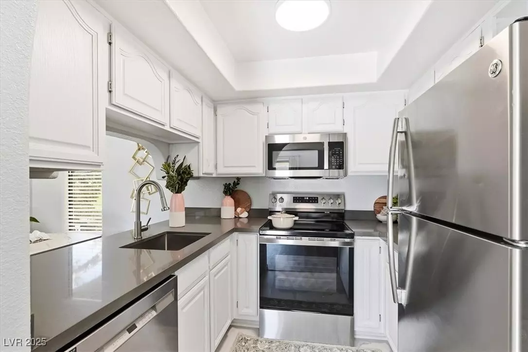 Henderson, NV 89015,601 Cabrillo CIR #644