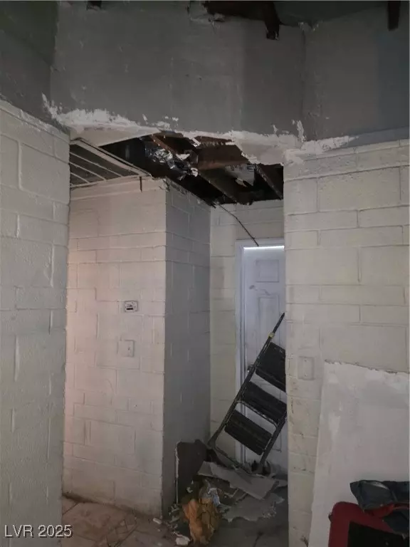 Las Vegas, NV 89101,717 N 11th ST