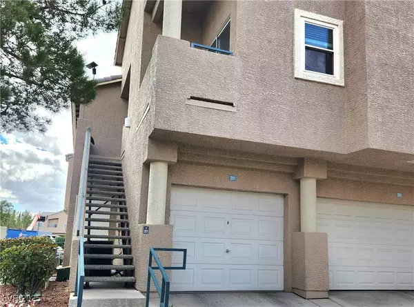 Las Vegas, NV 89117,2053 Quartz Cliff ST #201