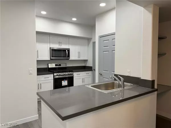 Las Vegas, NV 89147,10001 Peace WAY #1337