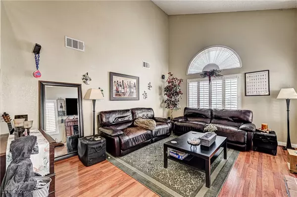 Henderson, NV 89014,1411 Braided Mane CIR