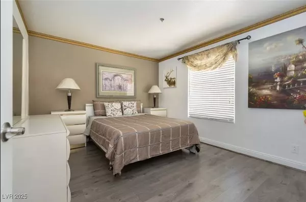 Las Vegas, NV 89103,4200 S Valley View BLVD #2049