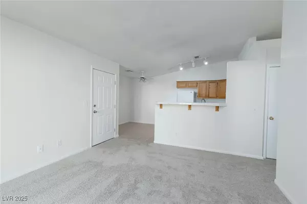 Las Vegas, NV 89156,2110 Los Feliz ST #2034
