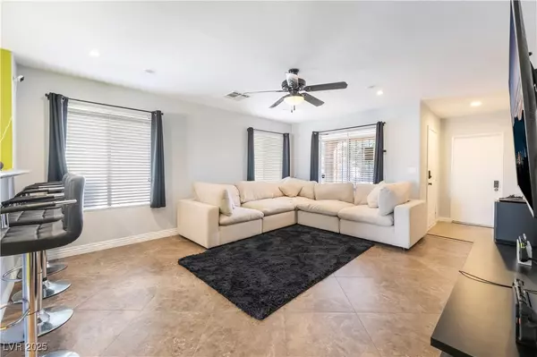 Las Vegas, NV 89156,2827 Kensington ST
