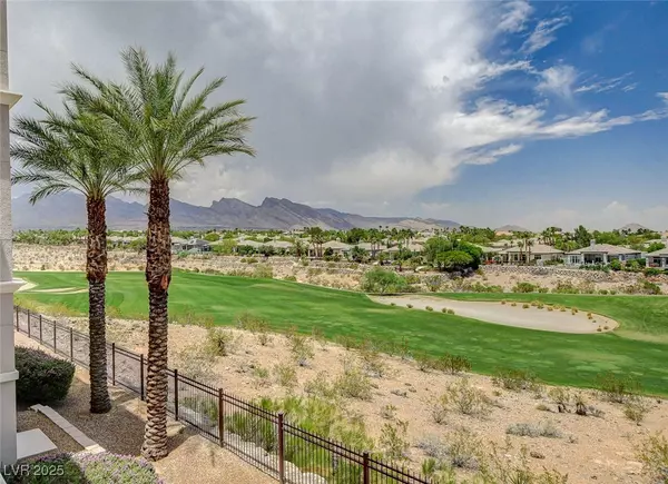 Las Vegas, NV 89144,9220 Tesoras DR #202