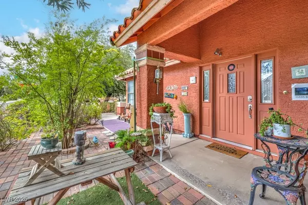 Las Vegas, NV 89117,3144 Pelican Beach DR