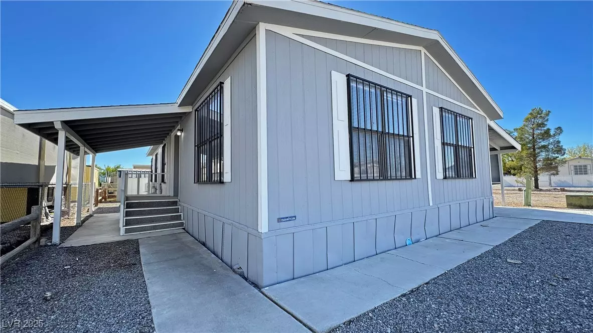 Pahrump, NV 89048,311 W FERNDELL ST