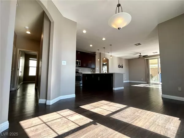 Las Vegas, NV 89122,6706 Black Oil DR