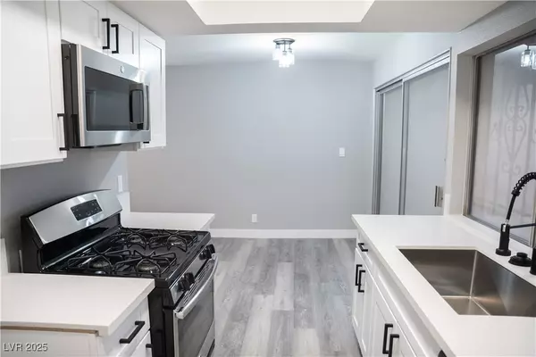 Las Vegas, NV 89169,1440 Vegas Valley DR #3