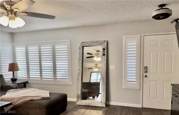 Las Vegas, NV 89147,6990 Paddington WAY