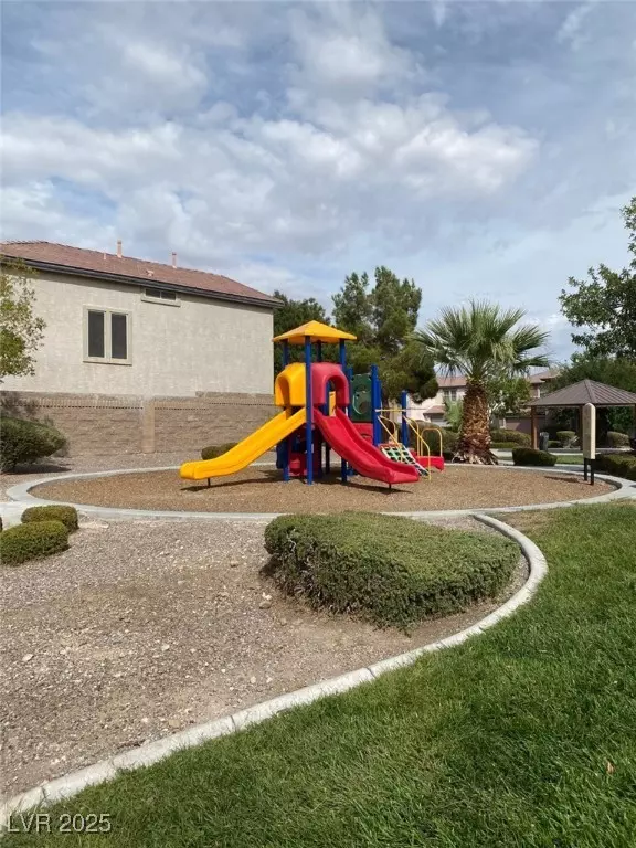 North Las Vegas, NV 89081,5345 Santa Fe Heights ST