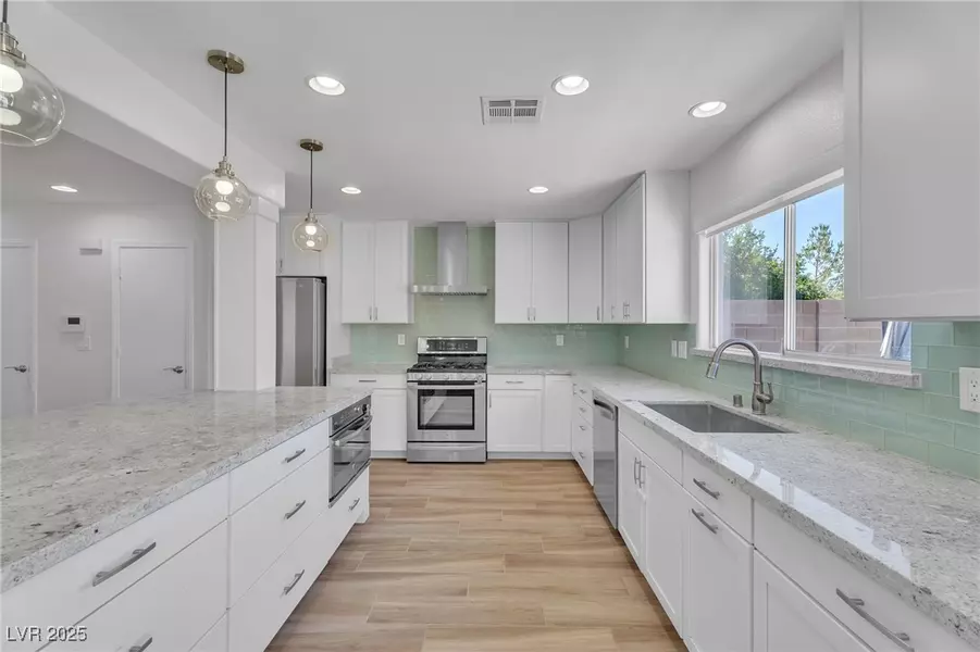11009 Deluna ST, Las Vegas, NV 89141