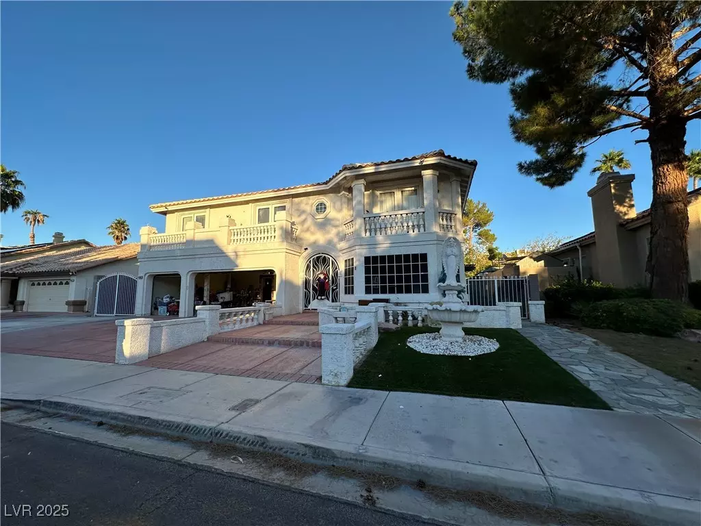 Las Vegas, NV 89129,4408 N Pioneer WAY