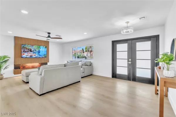 Las Vegas, NV 89120,3485 Shamrock AVE