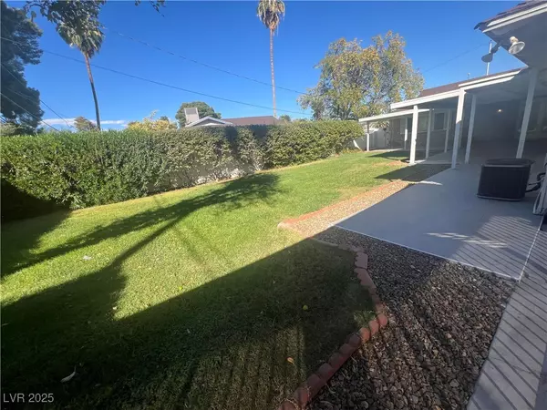 Las Vegas, NV 89102,1650 WALDMAN AVE #-