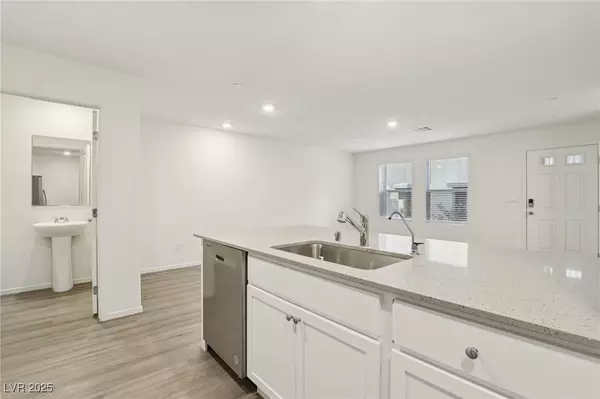 Las Vegas, NV 89141,9932 Bumblebee Hills ST