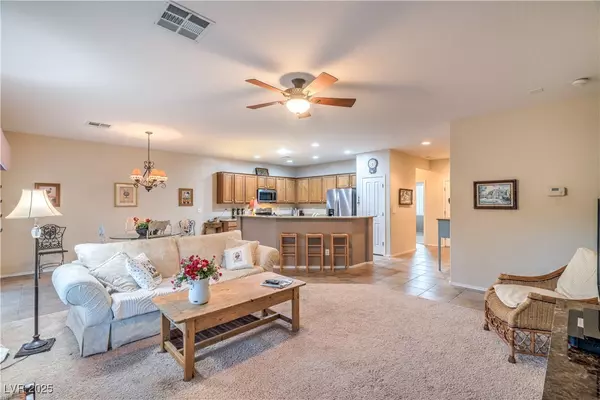 Henderson, NV 89044,2467 Moonlight Valley AVE