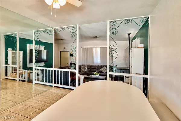 Las Vegas, NV 89102,4504 Exposition AVE