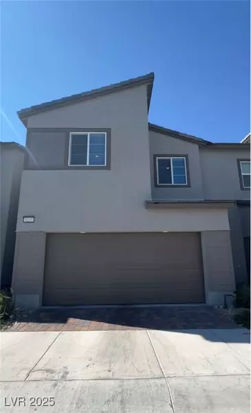 9215 Sky Pointe DR, Las Vegas, NV 89143