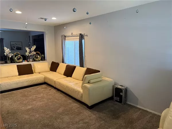 North Las Vegas, NV 89081,808 Brown Breeches AVE