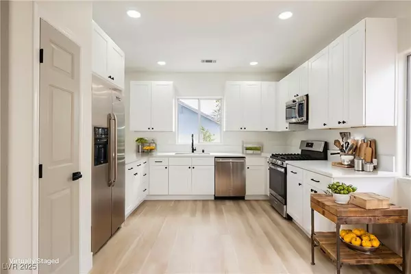 Las Vegas, NV 89130,5924 Taj Mahal DR