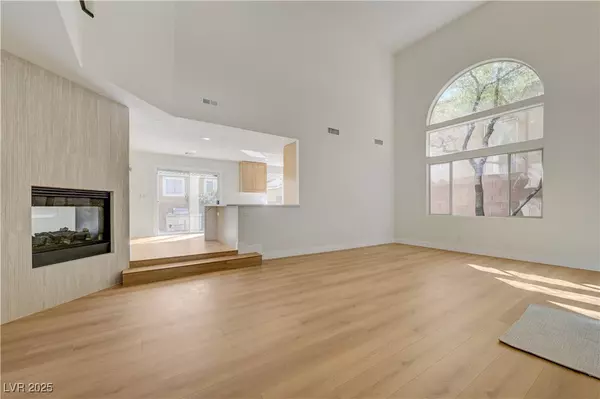 Las Vegas, NV 89144,10673 Blue Nile CT