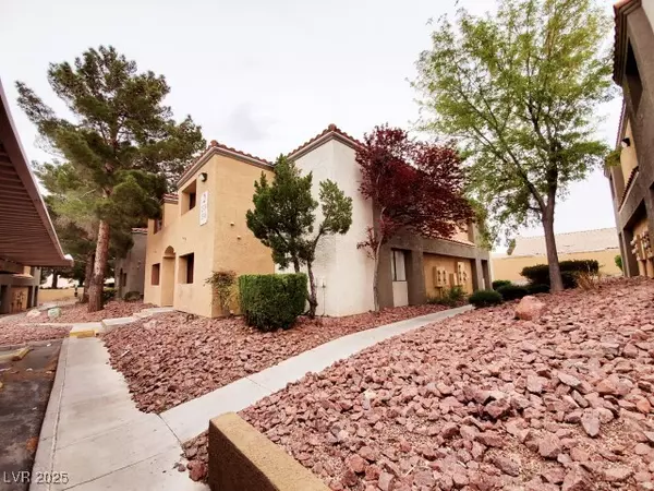 Las Vegas, NV 89128,3151 Soaring Gulls DR #2154