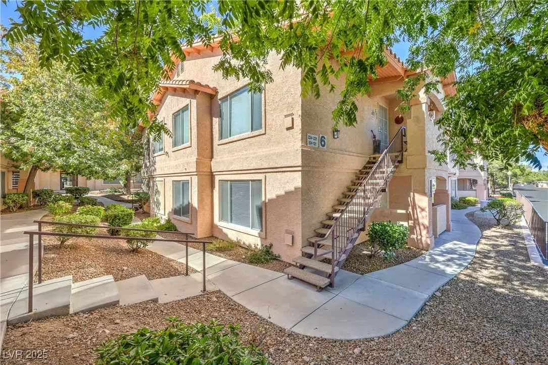 Las Vegas, NV 89145,8450 Alta DR #121