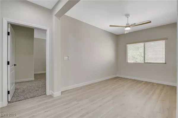 Las Vegas, NV 89166,6429 Mayfair Park ST