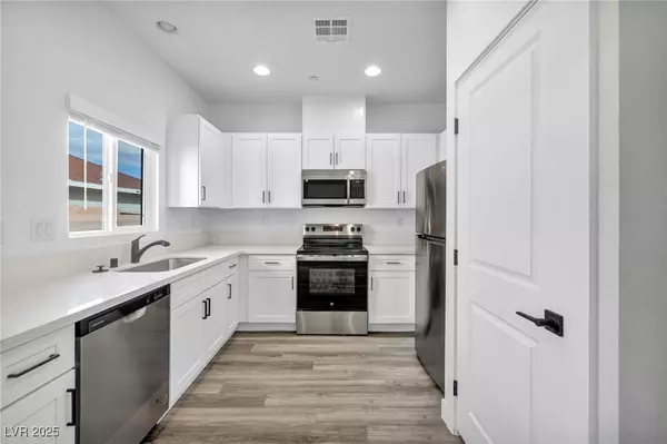 Las Vegas, NV 89101,383 N 16th ST