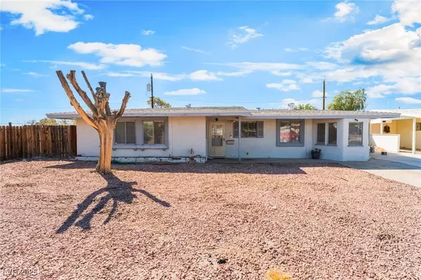 1332 Pyramid CIR, Las Vegas, NV 89108