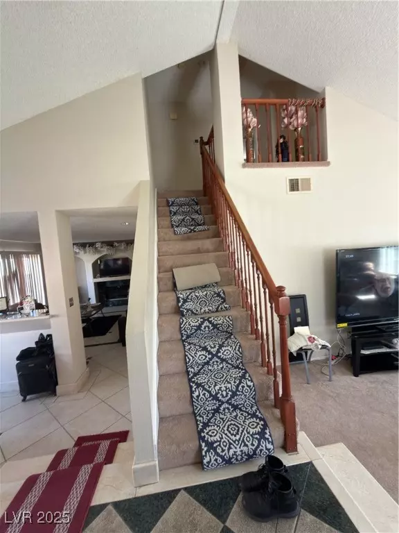 Las Vegas, NV 89117,9544 Lazy River DR