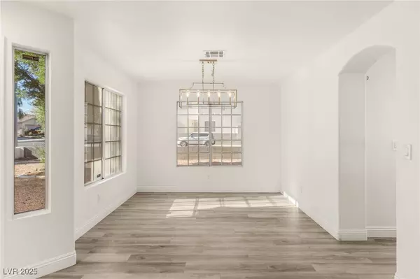 Las Vegas, NV 89131,8056 Broken Spur LN