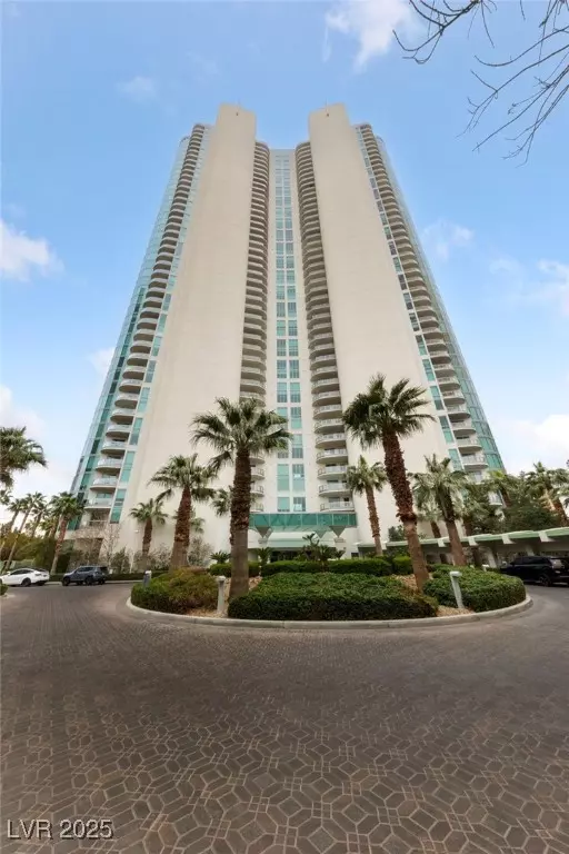 Las Vegas, NV 89109,322 Karen AVE #2001