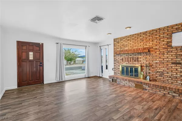 Henderson, NV 89015,572 Federal ST