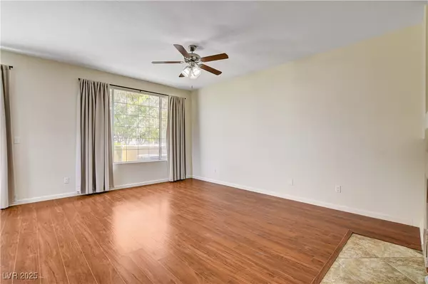 Las Vegas, NV 89144,1604 Queen Victoria ST #104