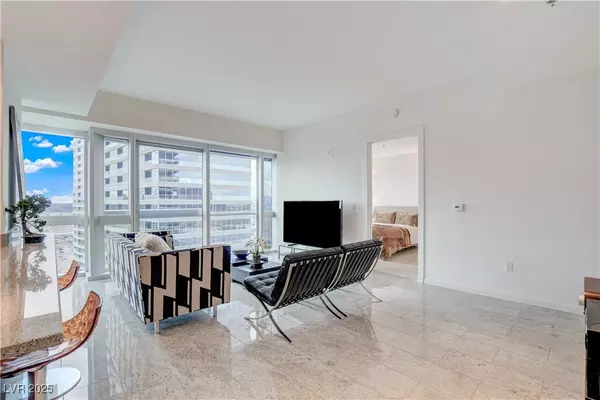 Las Vegas, NV 89103,4471 Dean Martin DR #2107