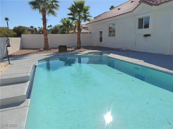 2562 Mizzoni CIR, Henderson, NV 89052