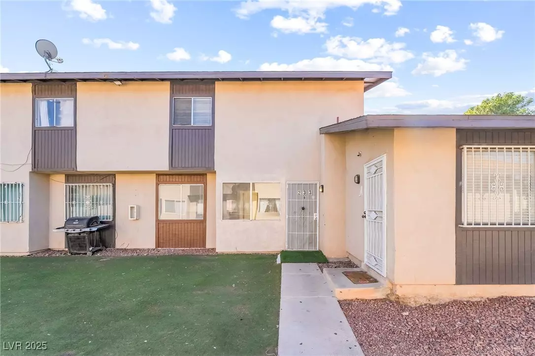Las Vegas, NV 89101,233 N 18th ST #B
