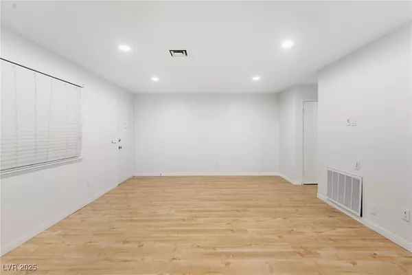 Las Vegas, NV 89121,3078 S Pecos RD