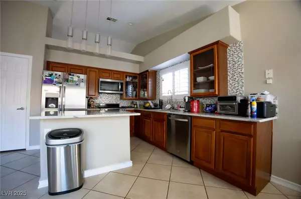 Las Vegas, NV 89130,5105 Golfridge DR