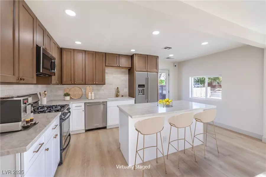 30 Lowery ST, Henderson, NV 89015