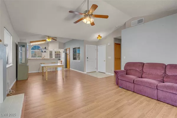 Las Vegas, NV 89156,7263 Alsop CT