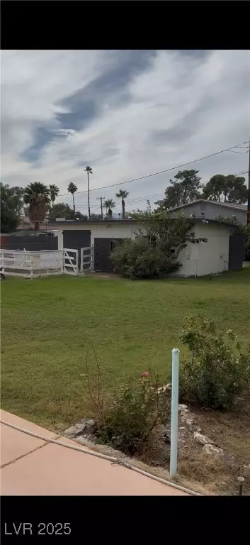 Las Vegas, NV 89102,2901 Ashby AVE