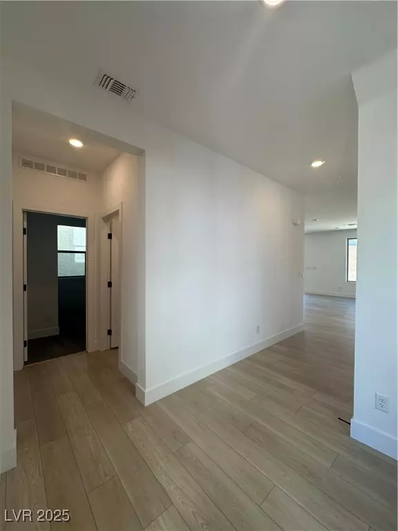 Las Vegas, NV 89141,10273 Digby Fine ST