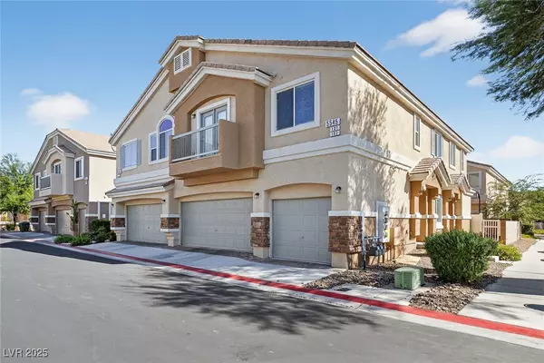 Las Vegas, NV 89122,5545 Dueces Wild CT #101