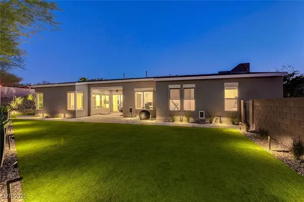 Henderson, NV 89044,2560 Bridle Oaks CT