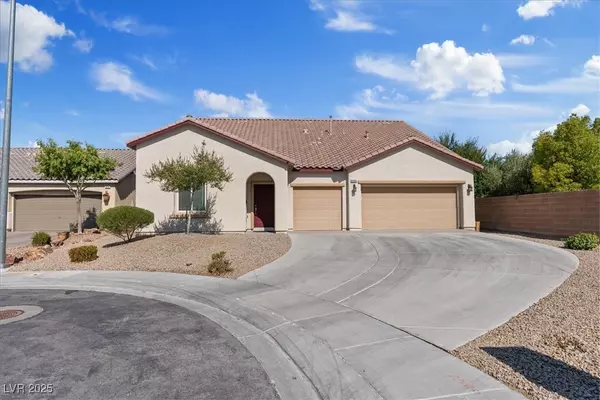 8204 Silver Vine ST, North Las Vegas, NV 89085