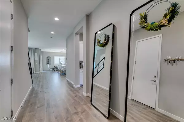 Henderson, NV 89052,818 Horizon Canyon DR